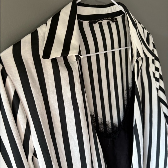 Zara, size xs, stripes blouse with inner lace details, 
Goth, Wednesday, emo - Picture 5 of 7